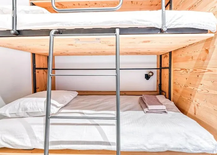 Barrats - Modern With Mont Blanc View