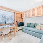 Barrats - Modern With Mont Blanc View