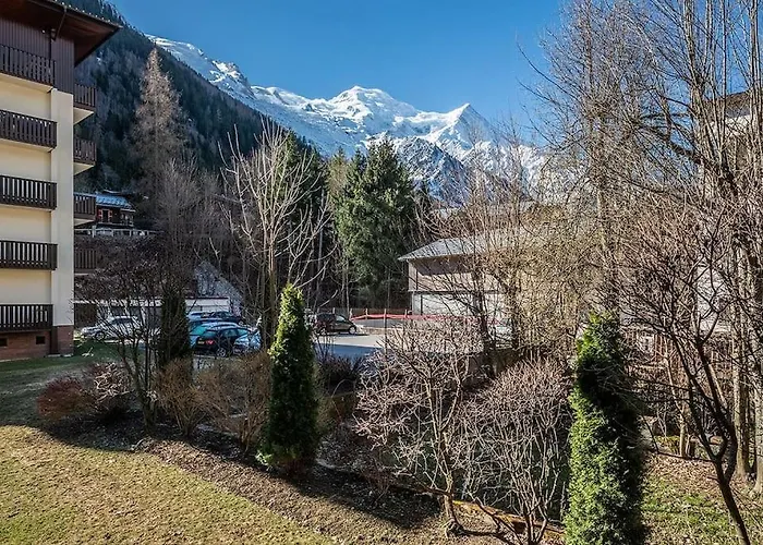 Barrats - Modern With Mont Blanc View